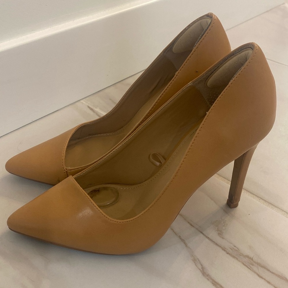 Express heels